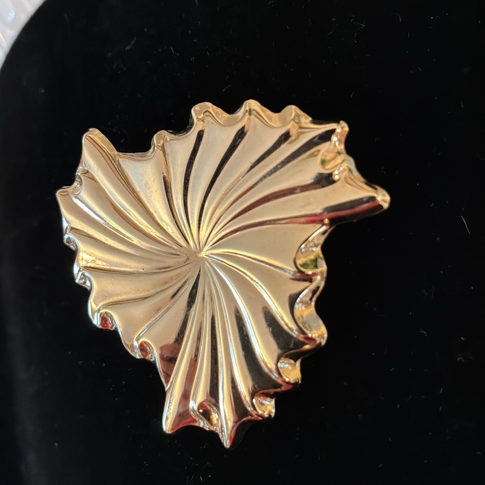 Gold Art Deco Scarf Clip